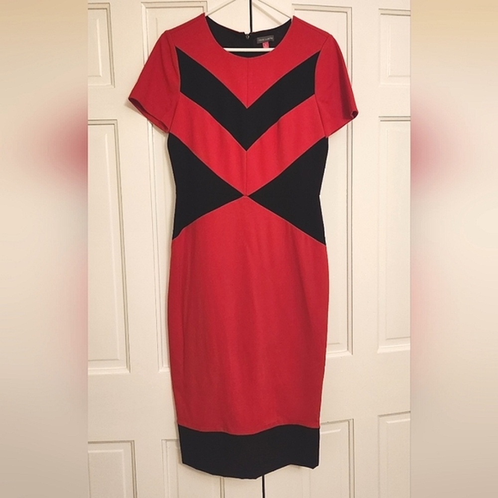VINCE CAMUTO • Red & Black Short Sleeve Dress, Size 8